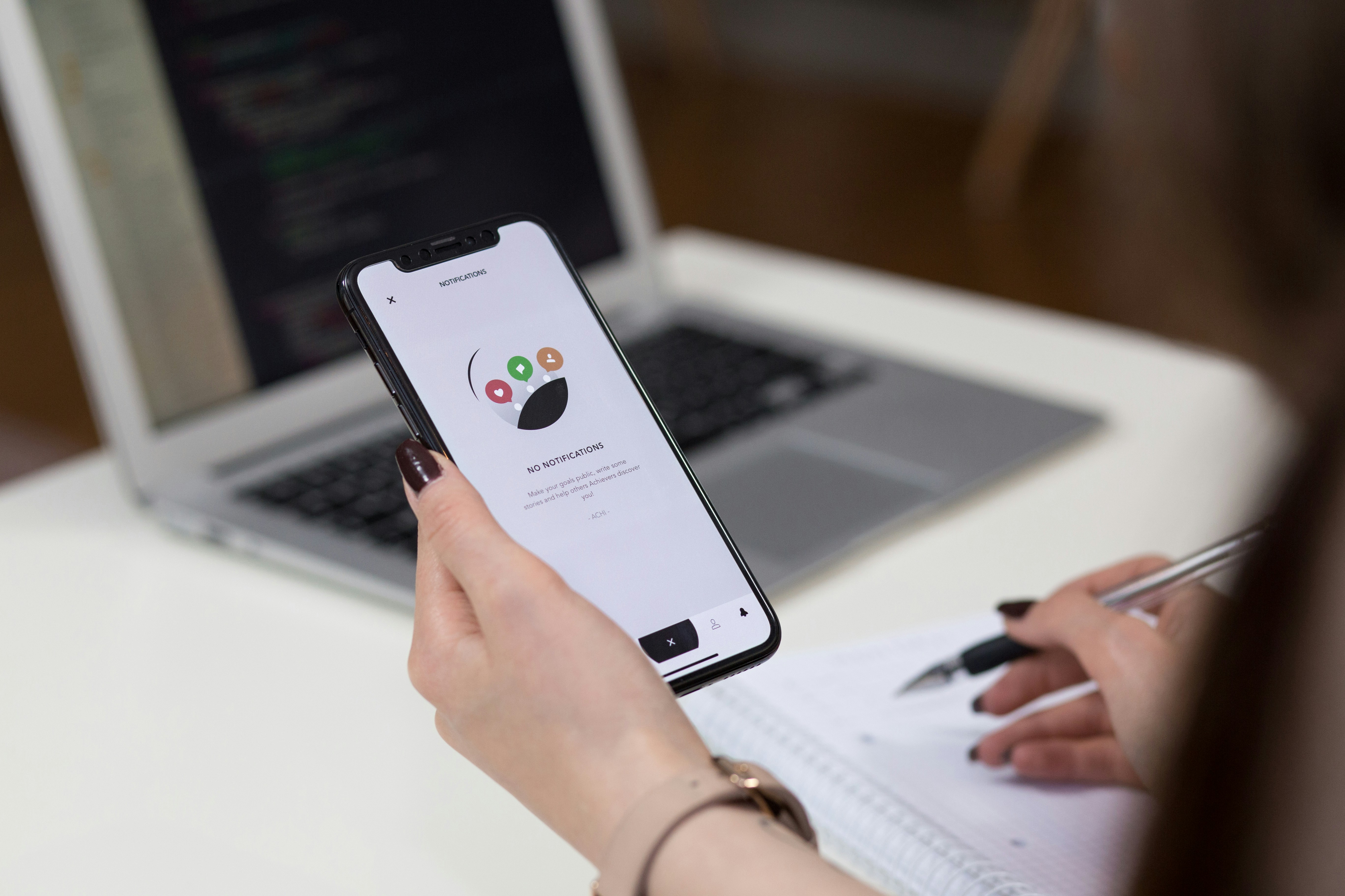 🚀 De la Galère des Tests A/B au ROI Exponentiel : Comment AdCreative.ai a sauvé mes campagnes publicitaires