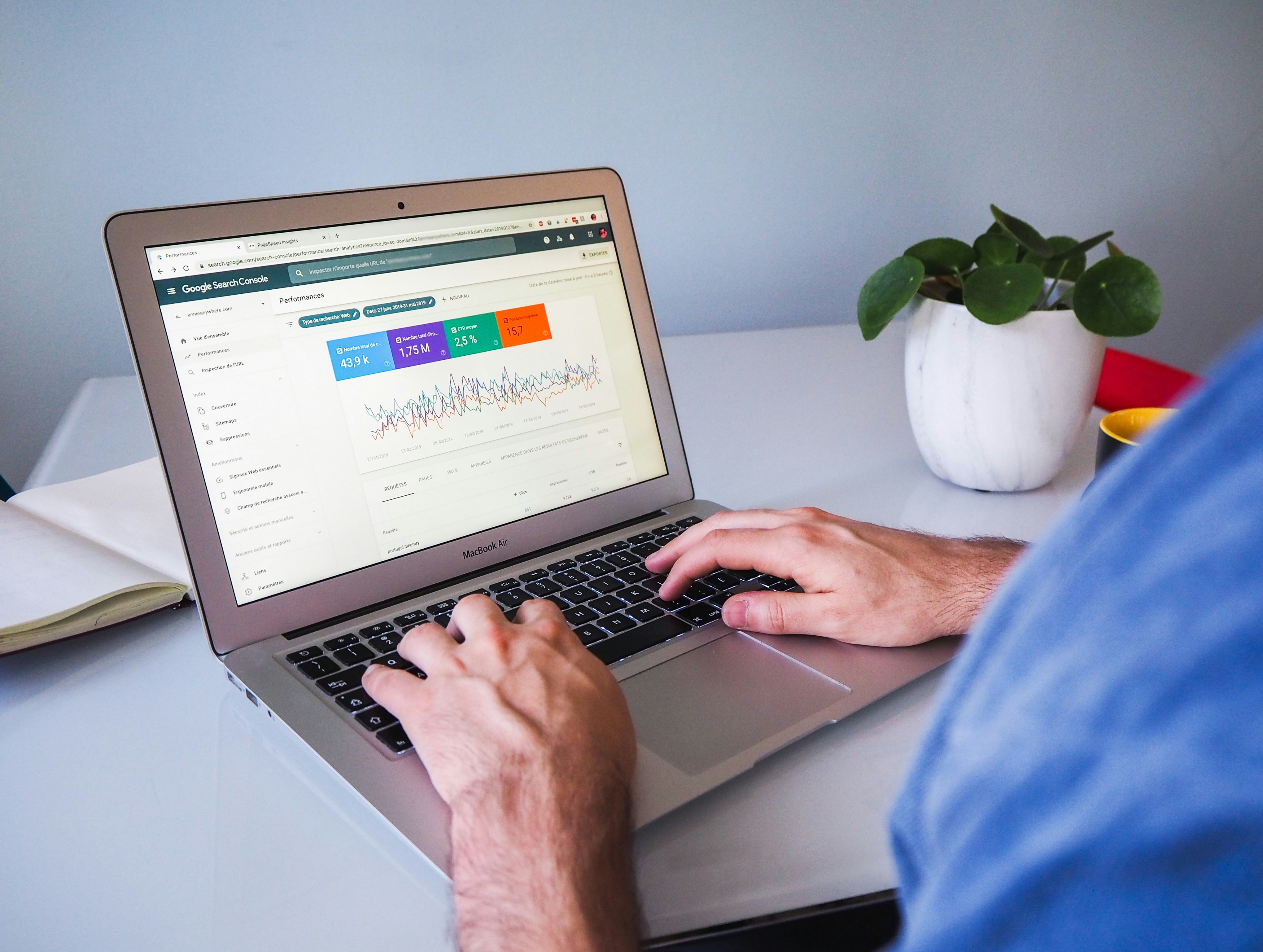 Automatiser la création de contenu SEO en 2026 : le guide complet avec les meilleures solutions 100% françaises